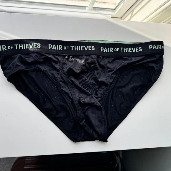 Black (light green) Pair of Thieves Briefs - XL - Picture 3 of 4